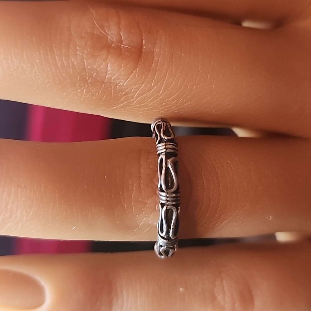 #271 Sterling Silver Detailed Band Ring Size 7